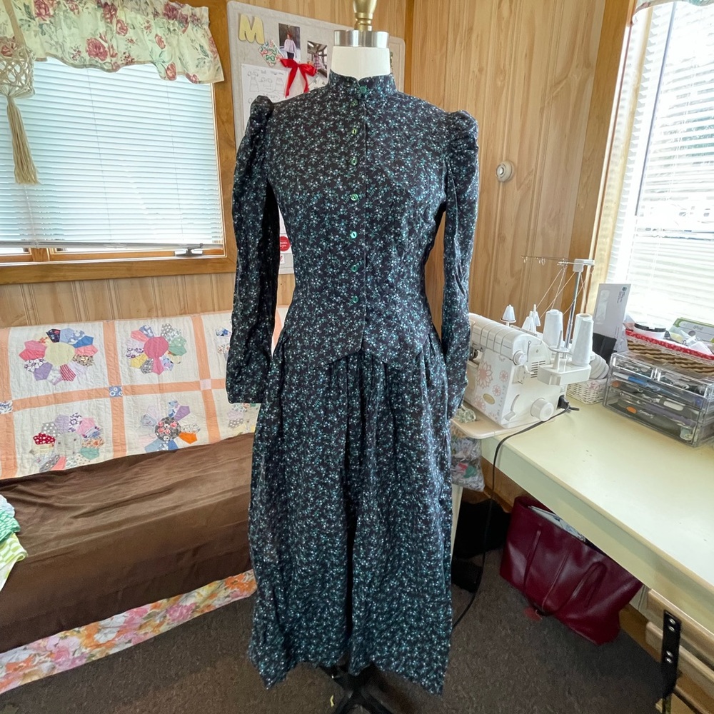 Handmade Vintage Black Floral Prairie Set